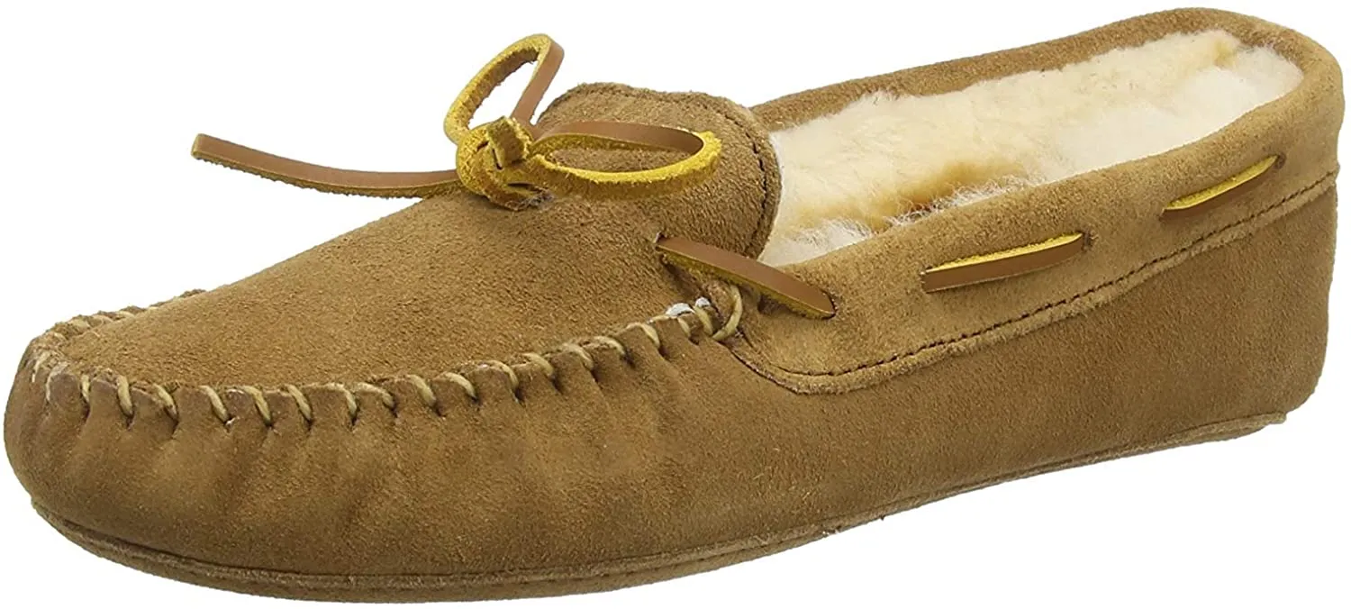 Minnetonka Women's Sheepskin Softsole Moc